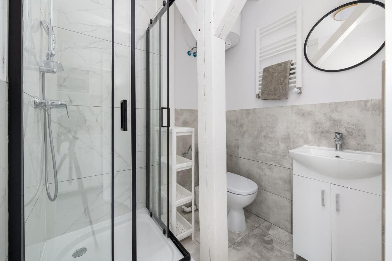 Comfortable 3city In By Renters